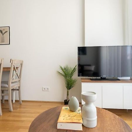 וינה Trendy 1Br, Direct City Access By Hm מראה חיצוני תמונה