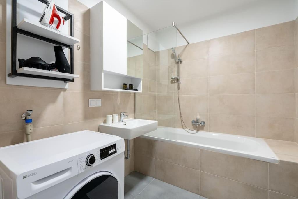 וינה Trendy 1Br, Direct City Access By Hm מראה חיצוני תמונה